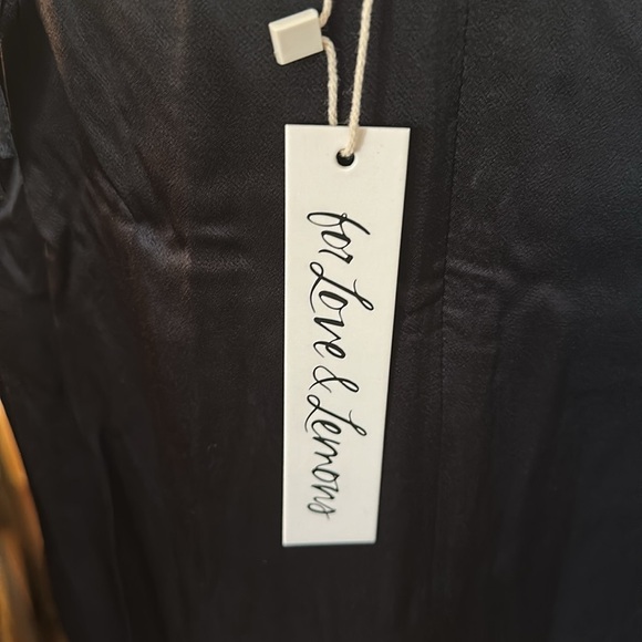 For love & Lemons🖤🤍 Midi Dress w/ roses• NWT • MEDIUM - Picture 9 of 12